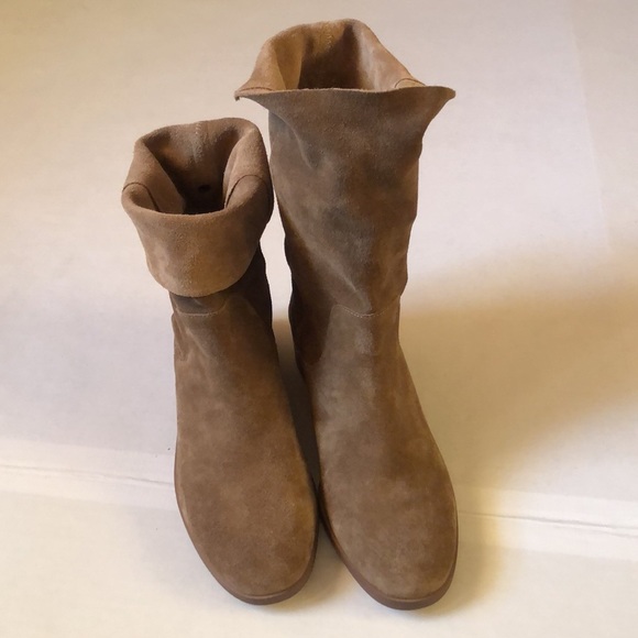 SOLE SOCIETY SUEDE LEATHER BOOTS/NWOT - Picture 11 of 17
